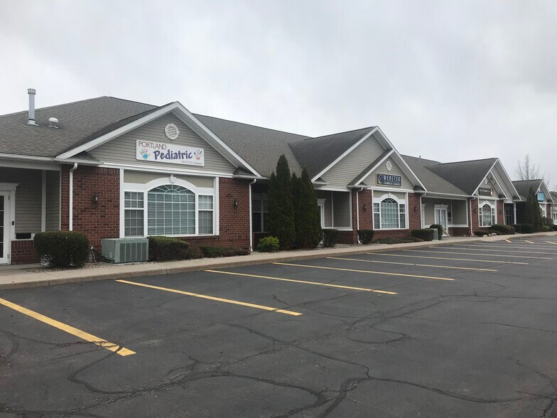 More Photos Of 1110 Crosspointe Ln, Webster Medical For Lease