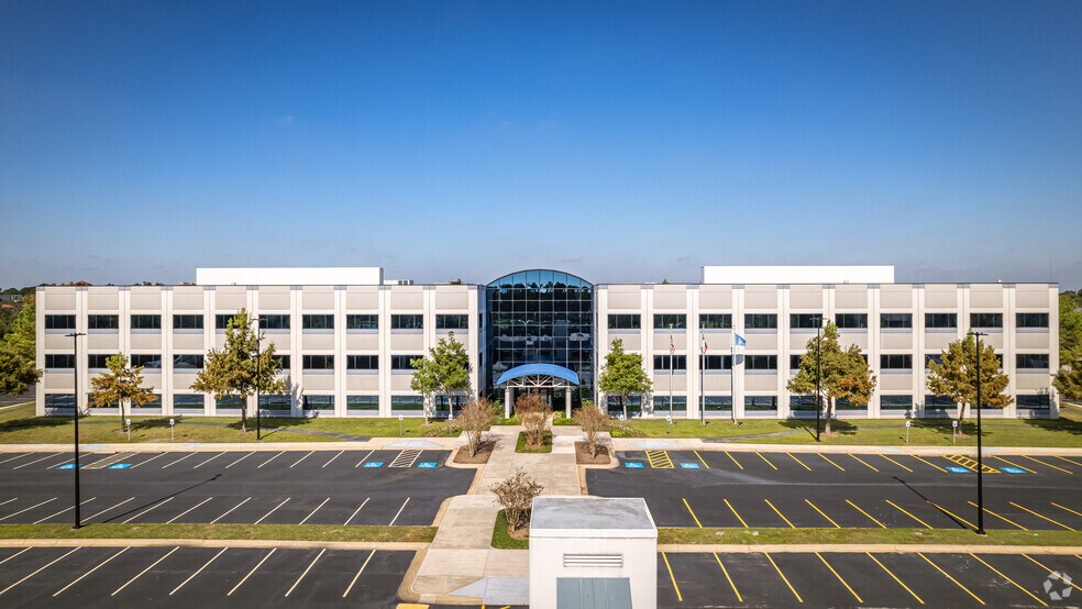 More Photos Of 10777 Clay Rd, Houston Office For Lease