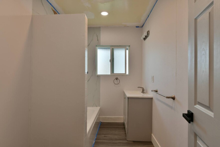 More Photos Of 6221 Corona Ave, Bell Apartments For Sale