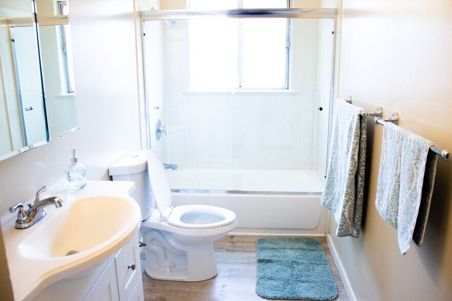 More Photos Of 2483-2491 Whitney Dr, Mountain View Apartments For Sale