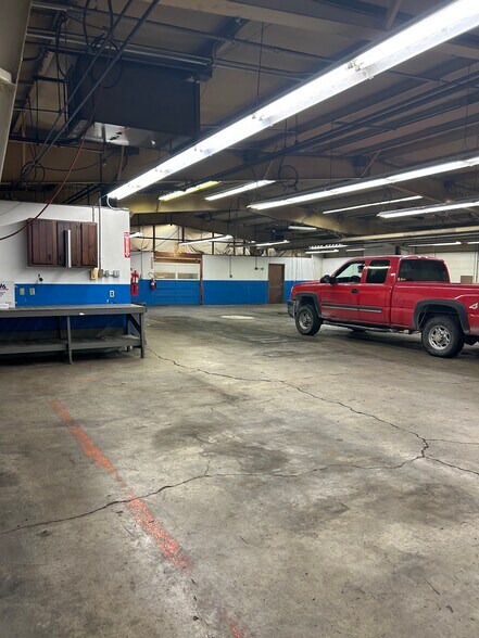 More Photos Of 350 Conley Dr, Enon Warehouse For Sale