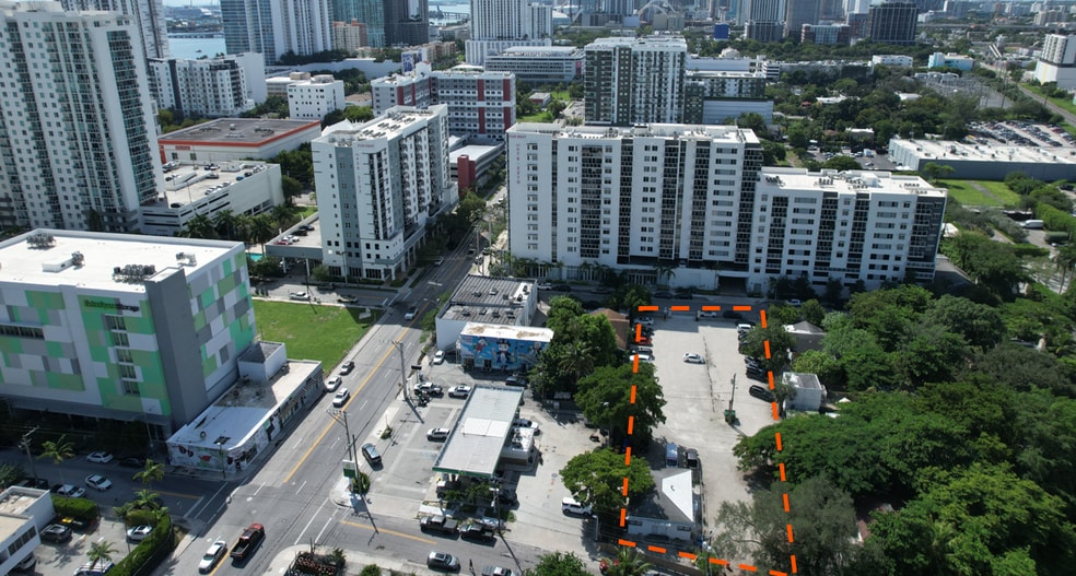 More Photos Of 190 NE 26th St, Miami Land For Lease