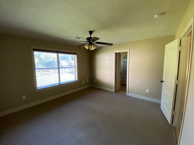 More Photos Of 16228 Huffmeister Rd, Cypress Office For Lease