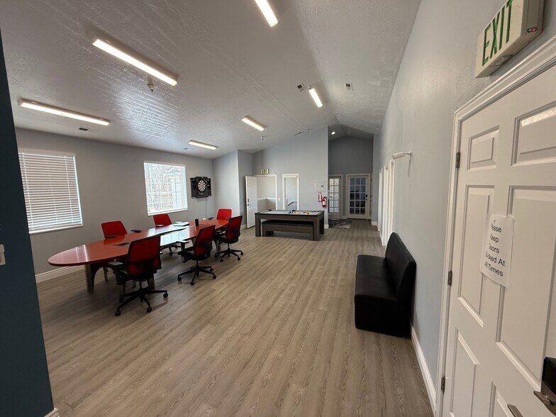 More Photos Of 9571 S 700 E, Sandy Office For Lease