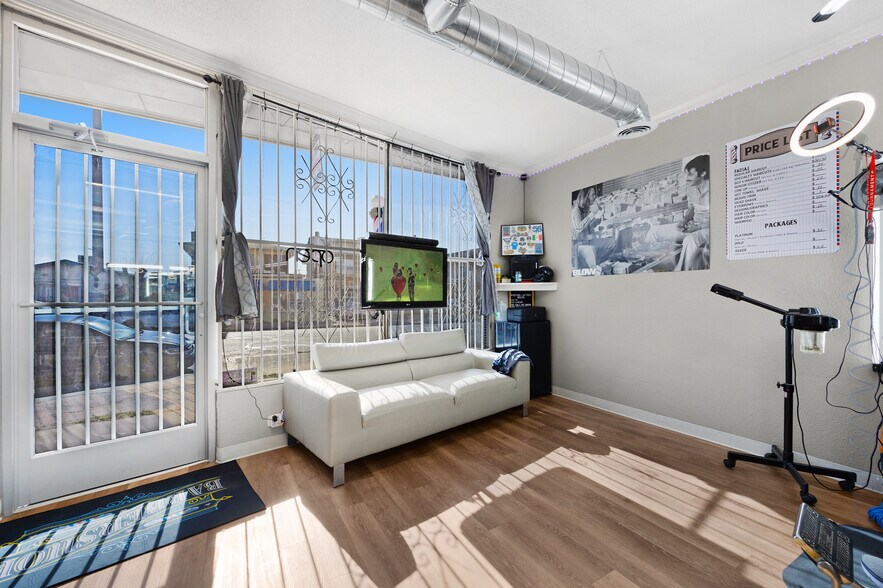 More Photos Of 1909-1913 Yandell Dr, El Paso Loft Creative Space For Sale