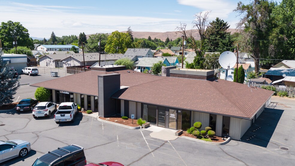 More Photos Of 1201 W Lincoln Ave, Yakima Office For Sale