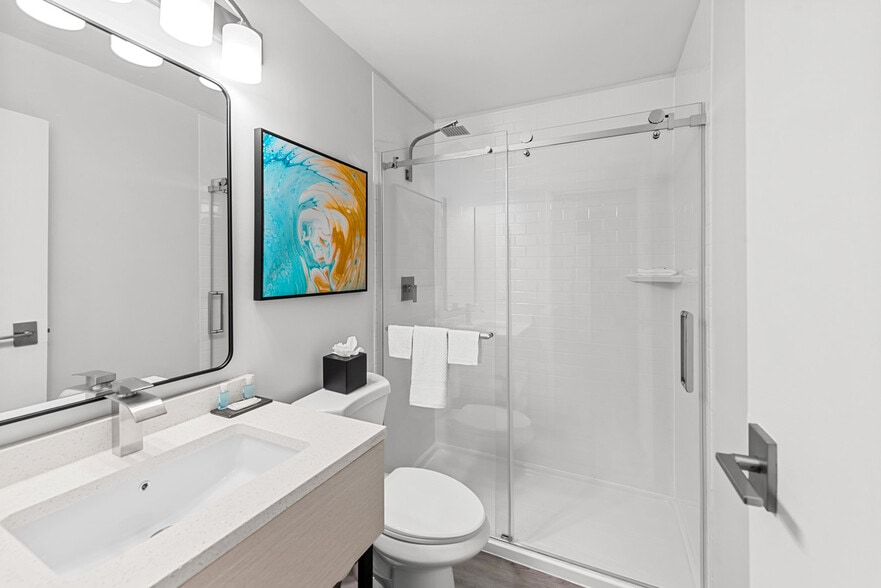 More Photos Of 6255 Quarter Horse Dr, Columbus Hotel For Sale