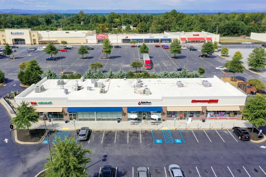 More Photos Of 225 Rolling Hills Cir, Easley Storefront Retail Office For Lease