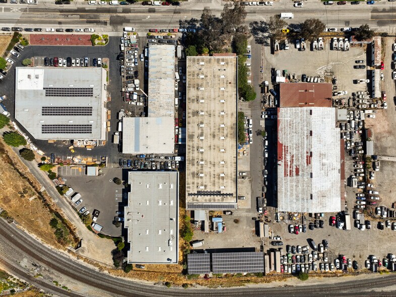 More Photos Of 37625 Sycamore St, Newark Manufacturing For Lease