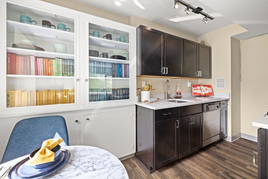 More Photos Of 1717 SW Park Ave, Portland Multifamily For Sale