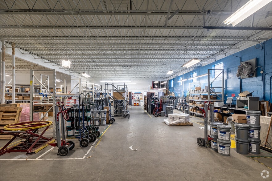 More Photos Of 315-319 E Market St, Akron General Retail For Sale