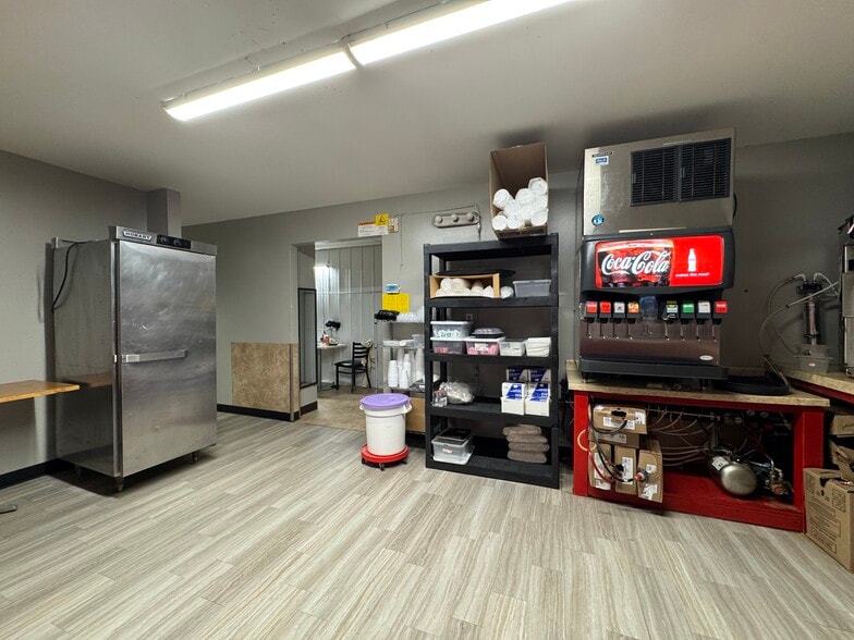 More Photos Of 18 N 4th St, Gosport Storefront Retail Office For Sale