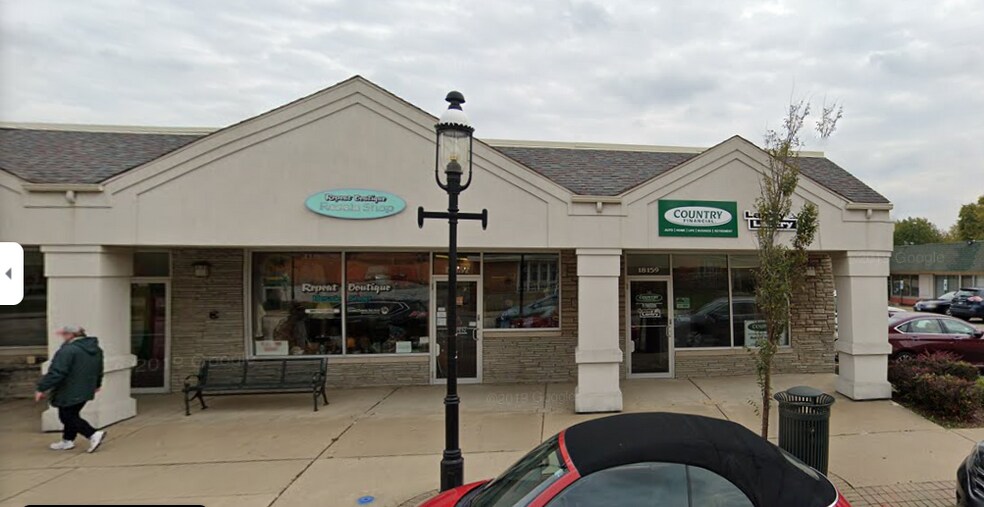 More Photos Of 18159 Dixie Hwy, Homewood Storefront Retail Office For Sale