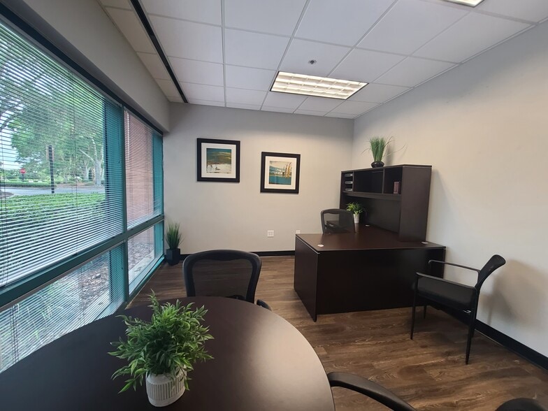 More Photos Of 250 International Pky, Lake Mary Office For Lease