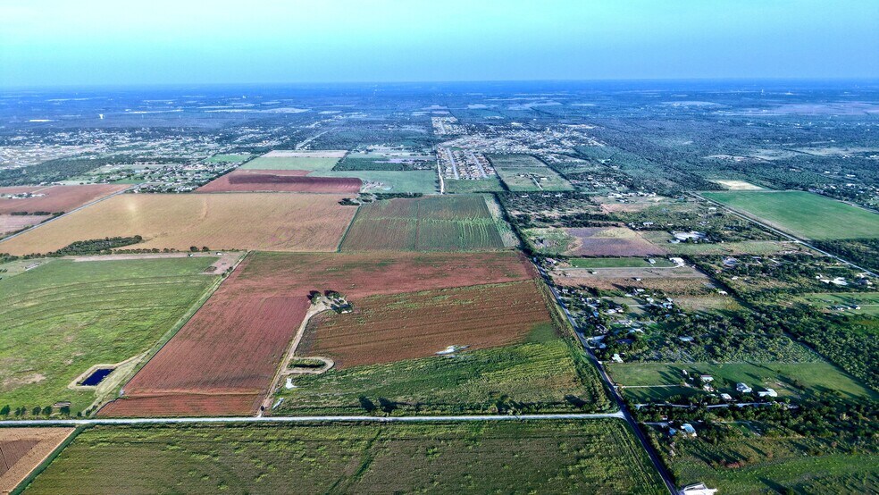 More Photos Of 0 Becker Lane, Del Valle Land For Sale