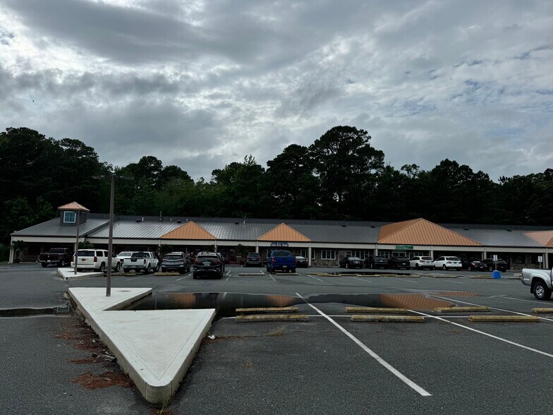 More Photos Of 12445 Ocean Gtwy, Ocean City General Retail For Sale