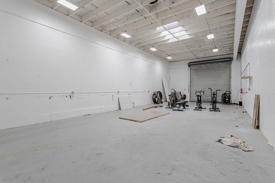 More Photos Of 3065 Carriker Ln, Soquel Warehouse For Sale