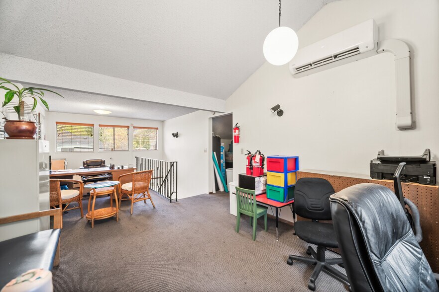 More Photos Of 12975 SW Grant St, Tigard Daycare Center For Sale