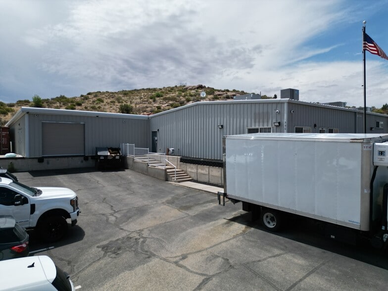 More Photos Of 590 N Main St, Leeds Manufacturing For Sale