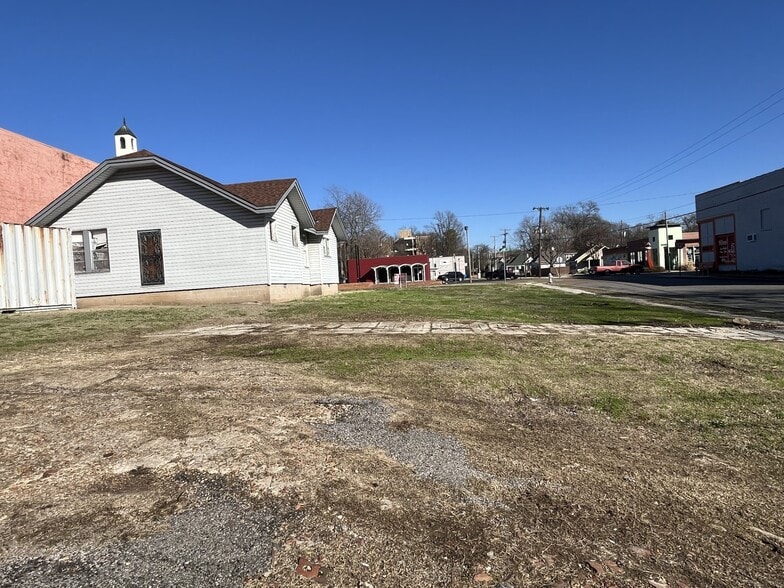 More Photos Of 211 South Cooper st, Memphis Land For Sale