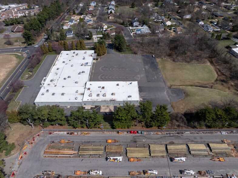 More Photos Of 390 New Albany Rd, Moorestown Warehouse For Sale