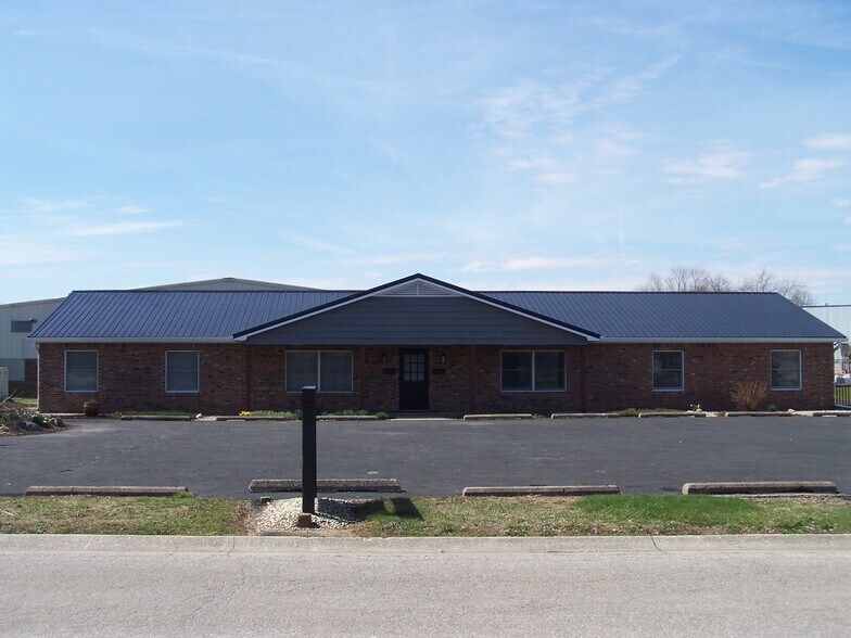 Primary Photo Of 3905 Southland Ave, Kokomo Office For Lease