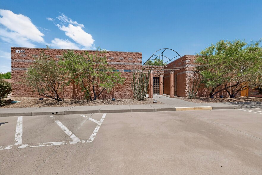 More Photos Of 6311 Montano Rd, Albuquerque Medical For Sale