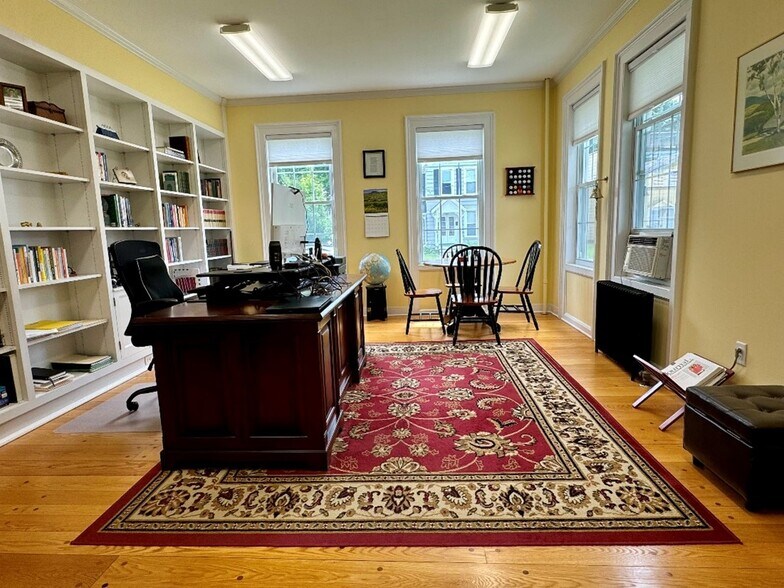 More Photos Of 204 Union St, Bennington Office Residential For Lease