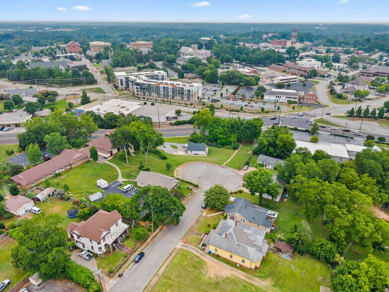 More Photos Of 275 E Henry St, Spartanburg Office Residential For Sale