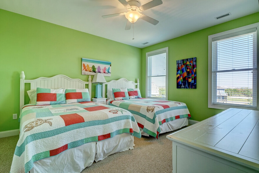 More Photos Of 2068 New River Inlet Rd, North Topsail Beach Apartments For Sale