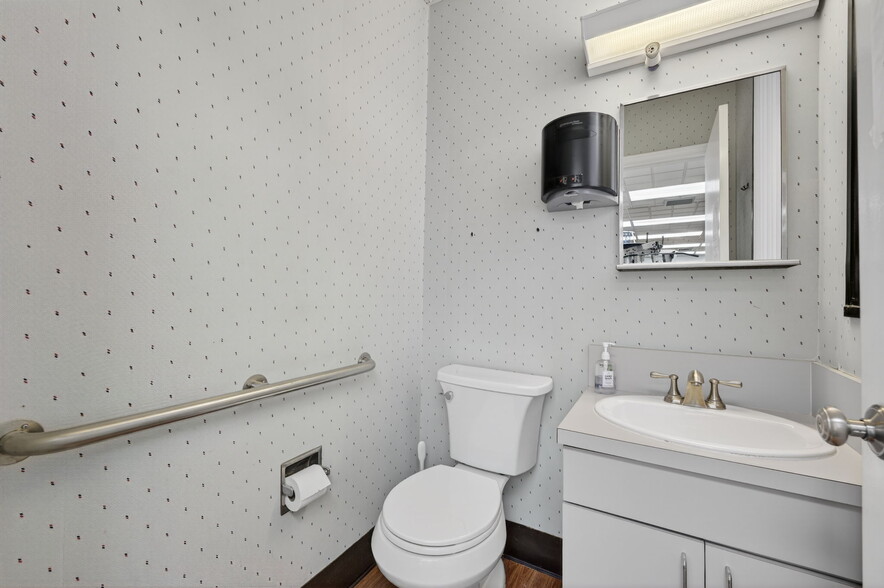 More Photos Of 1500 NW 10th Ave, Boca Raton Medical For Sale