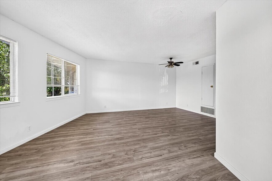 More Photos Of 2643 Furmint Way, Rancho Cordova Apartments For Sale