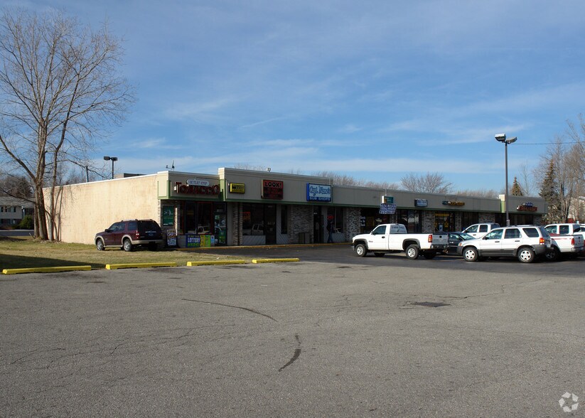 More Photos Of 10870-10900 Beech Daly Rd, Taylor Freestanding For Lease