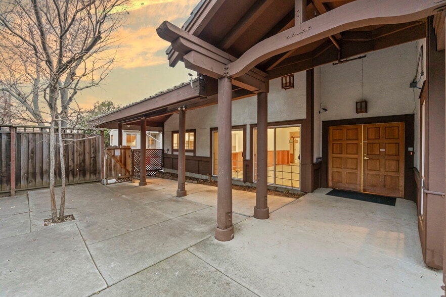 More Photos Of 24954 Cypress Ave, Hayward Multifamily For Sale