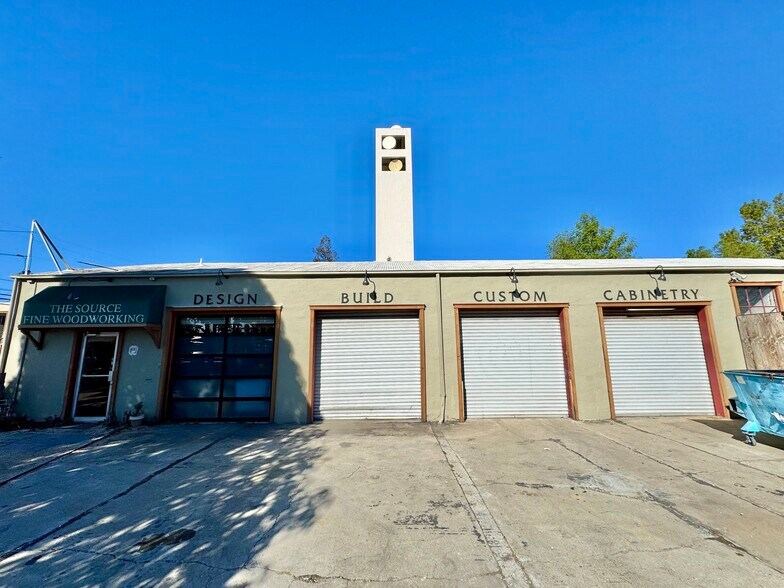 More Photos Of 819 5th Ave, Redwood City Service For Sale