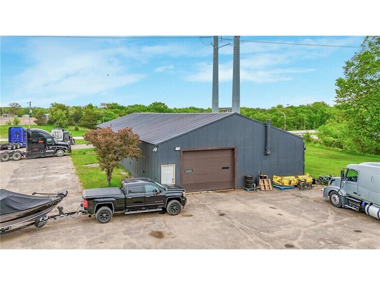 More Photos Of 20026 Empire Rd, Clearwater Warehouse For Sale