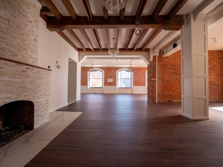 More Photos Of 130 E Kiowa St, Colorado Springs Apartments For Lease