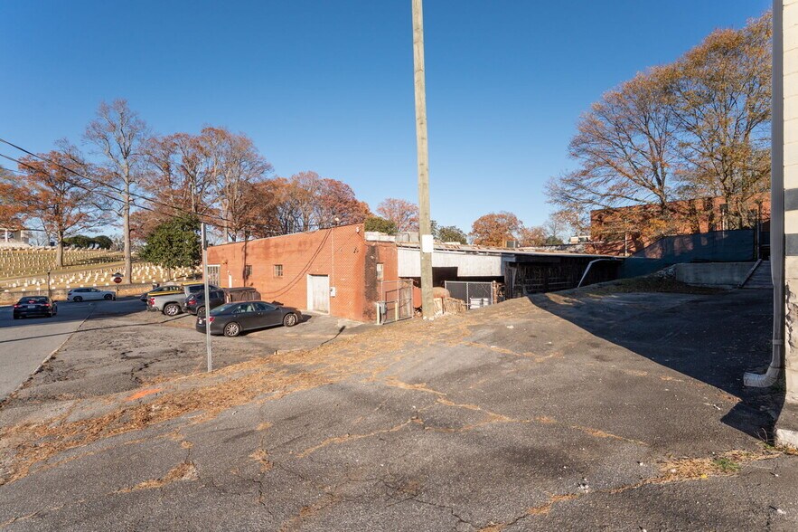 More Photos Of , Marietta Unknown For Sale