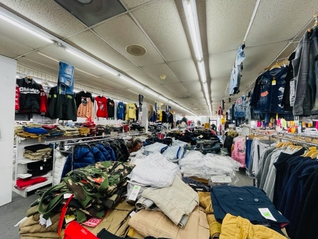 More Photos Of 3235 W Chicago Ave, Chicago Storefront For Sale