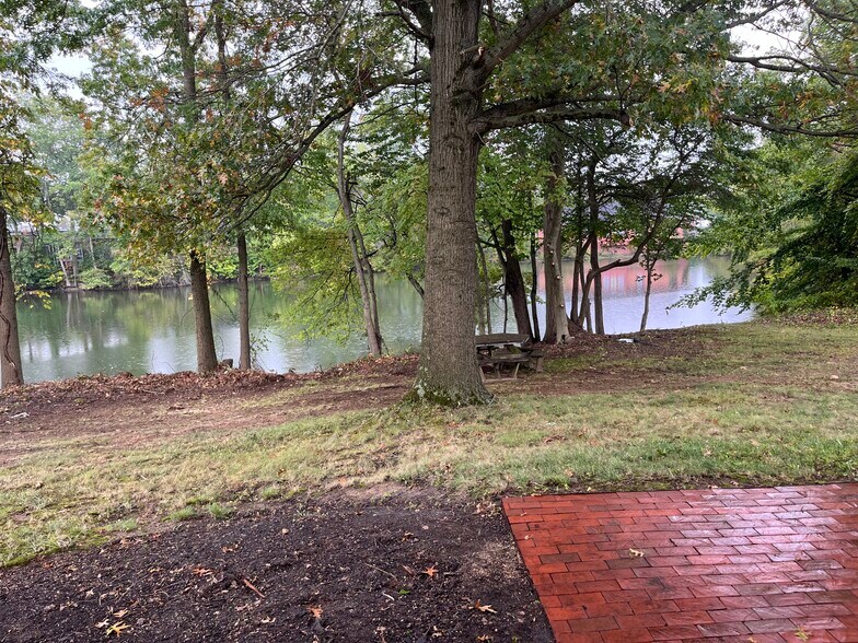 More Photos Of 660 Yorklyn Rd, Hockessin Medical For Lease