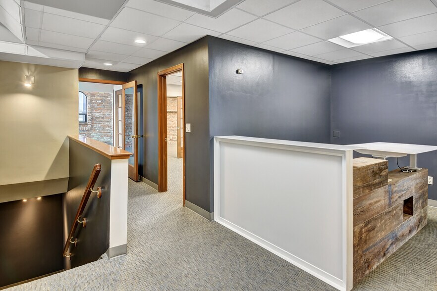 More Photos Of 946-954 Pearl St, Boulder General Retail For Sale