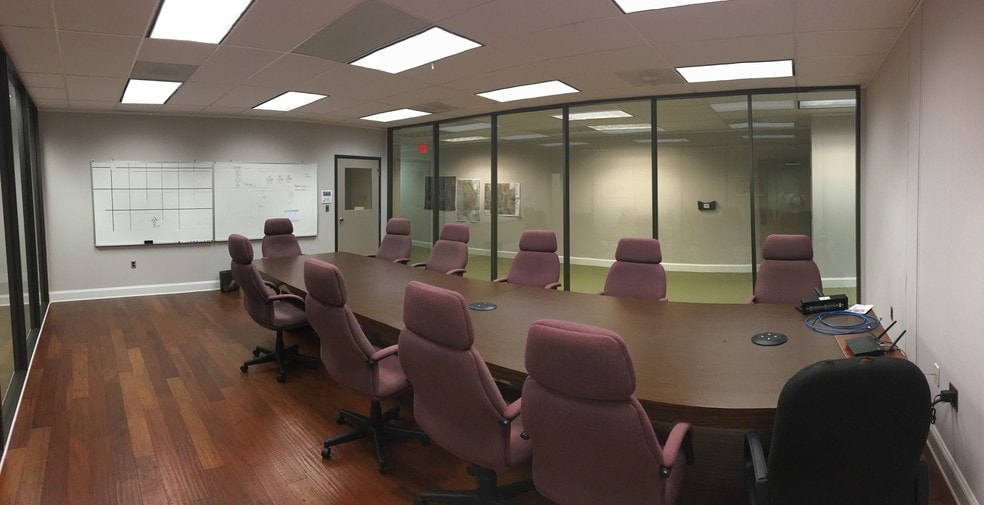 More Photos Of 1627 Navaho Dr, Raleigh Office For Lease