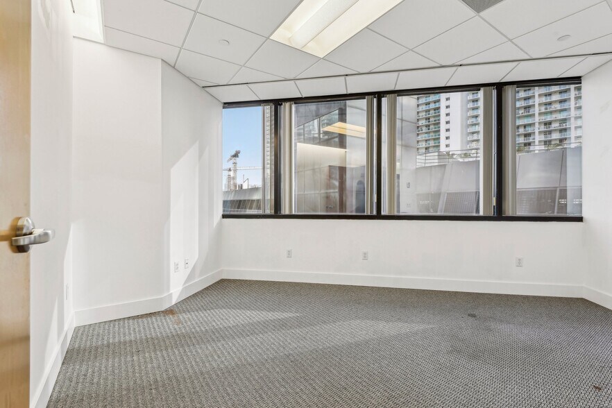 More Photos Of 1200 Brickell Ave, Miami Loft Creative Space For Sale