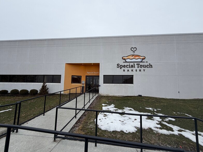 More Photos Of 1999 Mount Read Blvd, Rochester Manufacturing For Lease