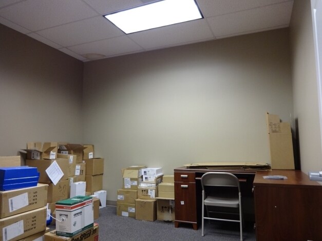 More Photos Of 9800 Harbour Pl, Mukilteo Light Manufacturing For Lease