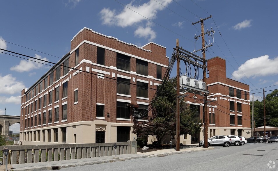 More Photos Of 100 N Cameron St, Harrisburg Office For Lease
