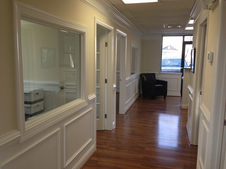 More Photos Of 1298 Cronson Blvd, Crofton Office For Sale