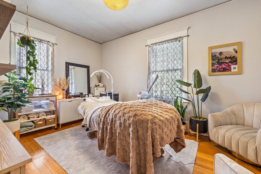 More Photos Of 1524 W Hays St, Boise Office For Sale