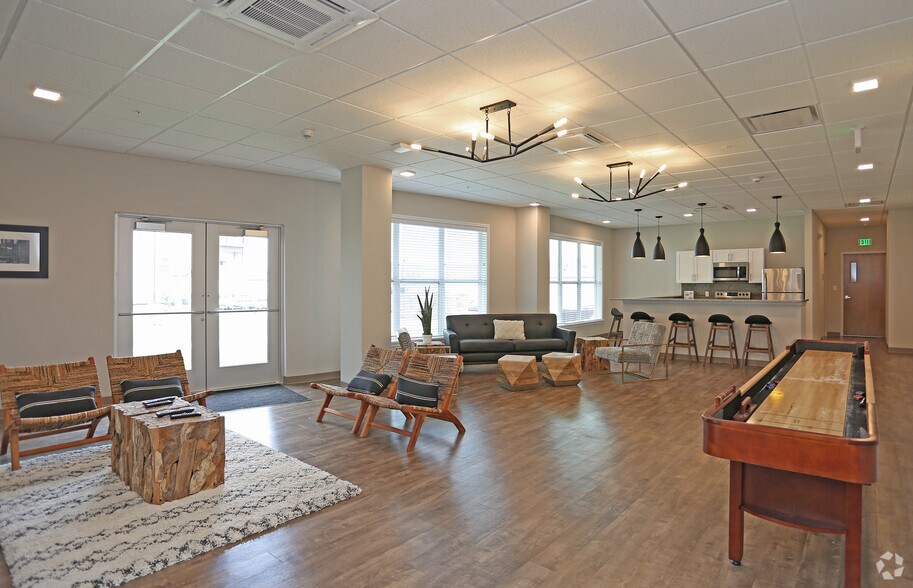 More Photos Of 240 State St, Schenectady Apartments For Lease