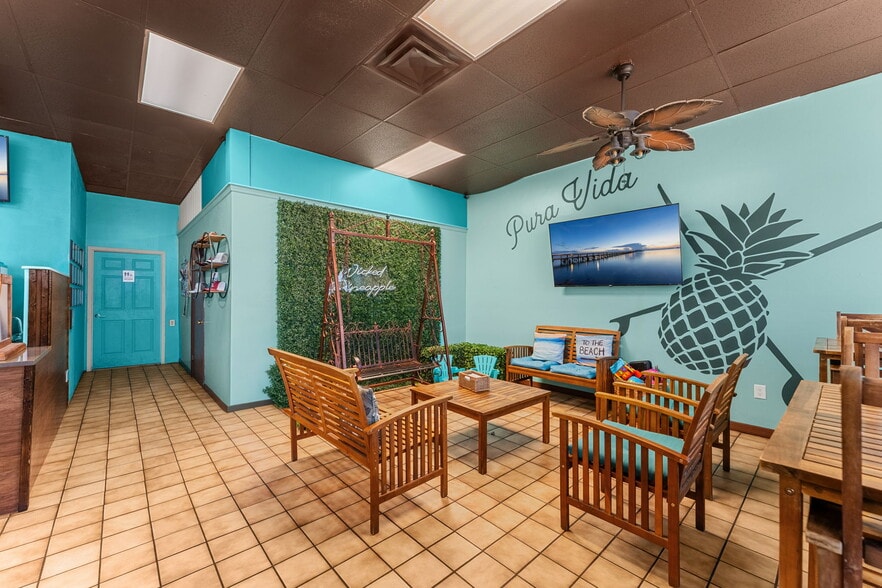 More Photos Of 1592 Jimmy Buffet Mem Hwy, Satellite Beach Office Residential For Sale